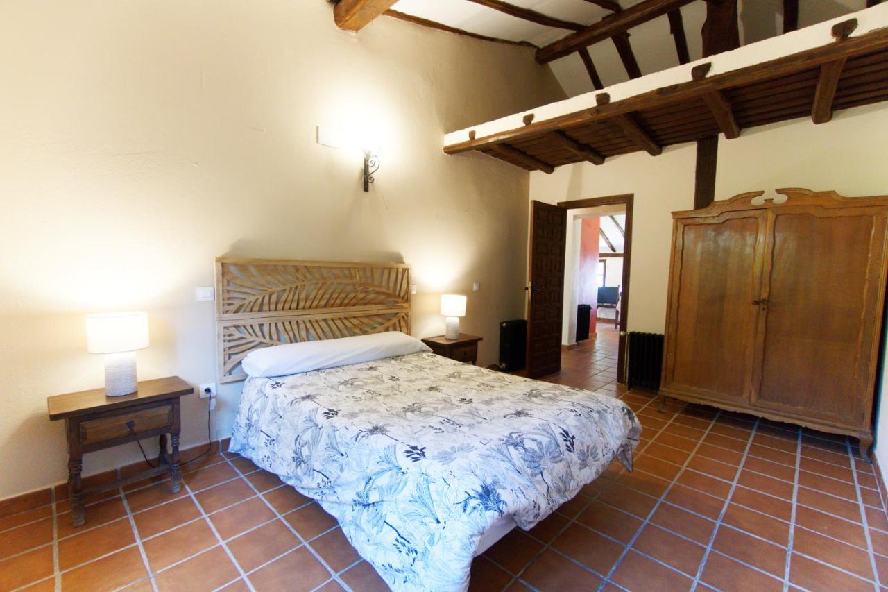 Casas Arbillas Arenas de San Pedro Bagian luar foto